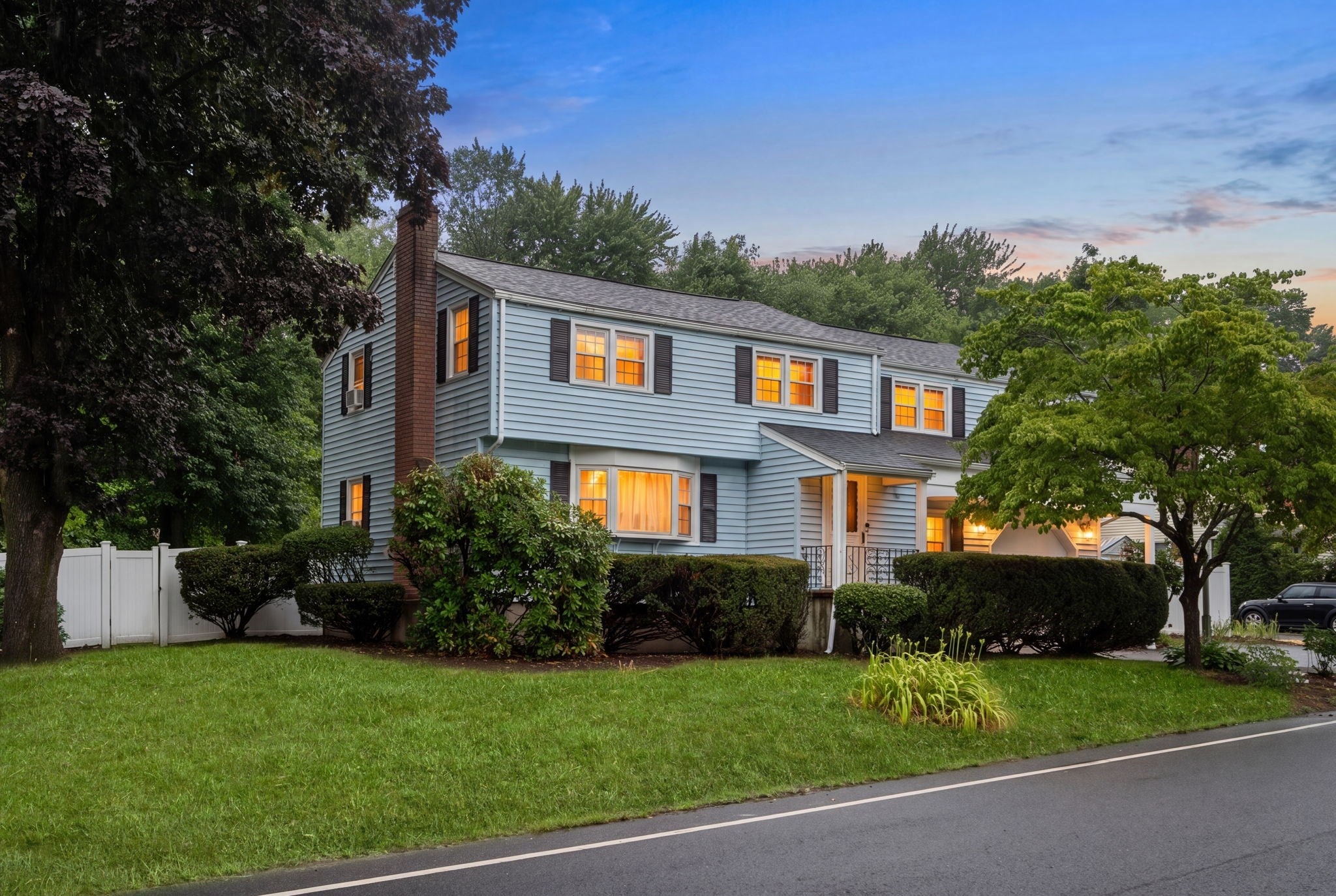 10 Locust Street
