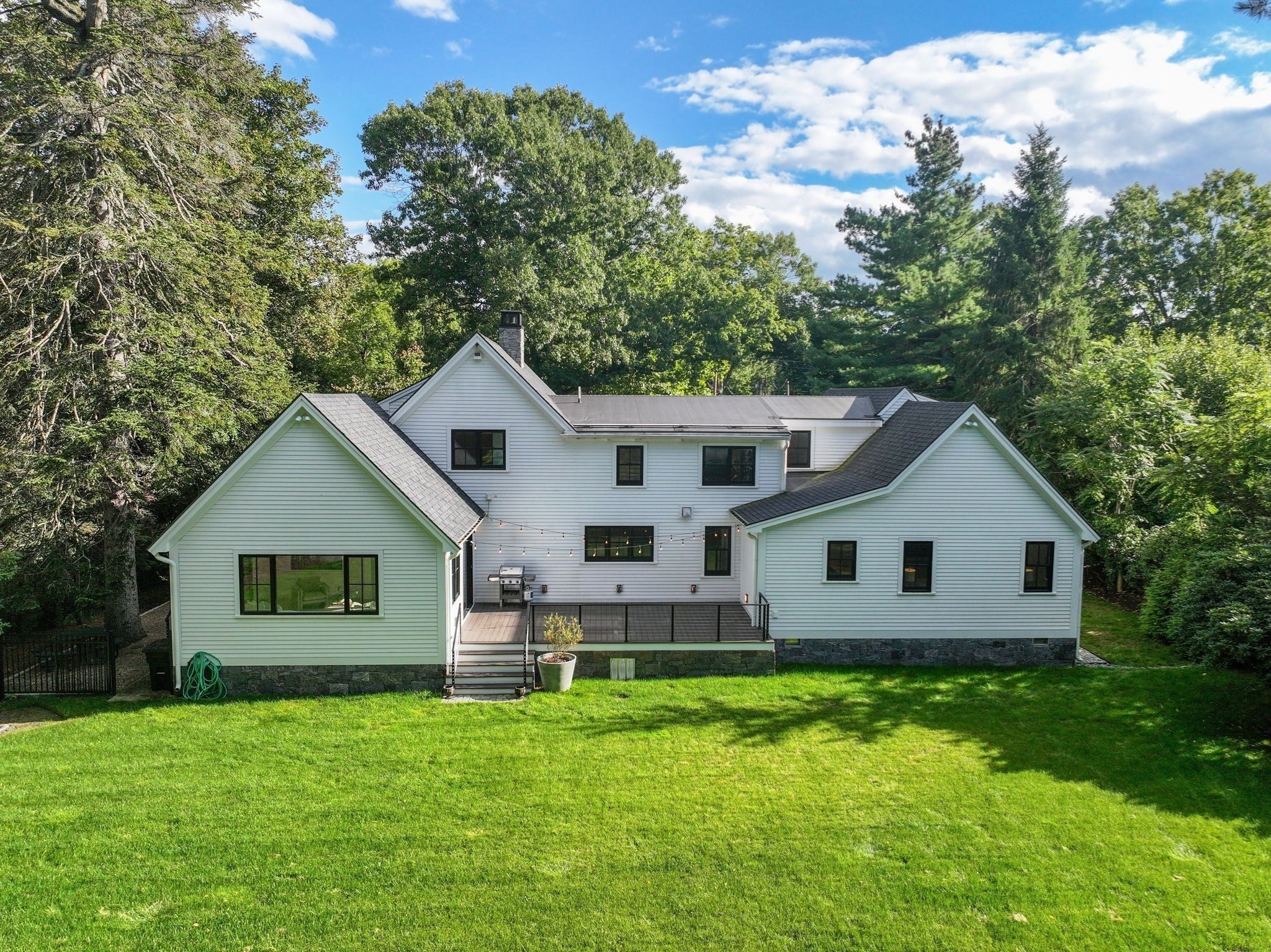 643 Boston Post Rd