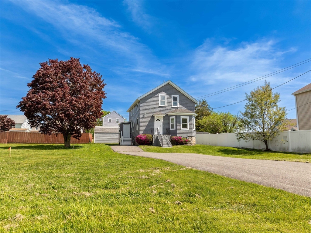 102 Meeson St