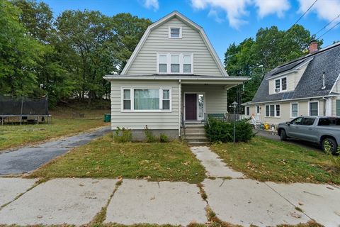 62 Hancock St Fitchburg MA 01420