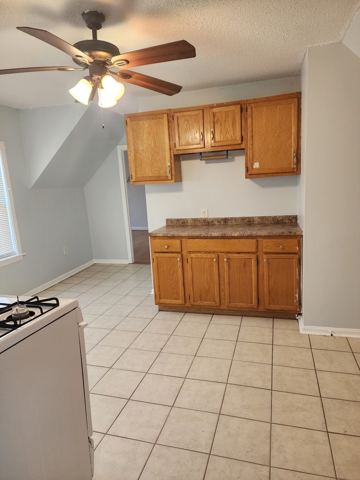 806 Warren Ave #2, Brockton, MA, 806 Warren Ave #2, Brockton, MA Photo #6