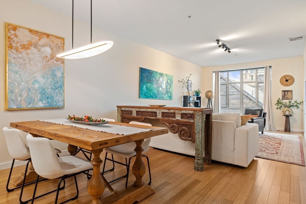 150 Dorchester Ave 604