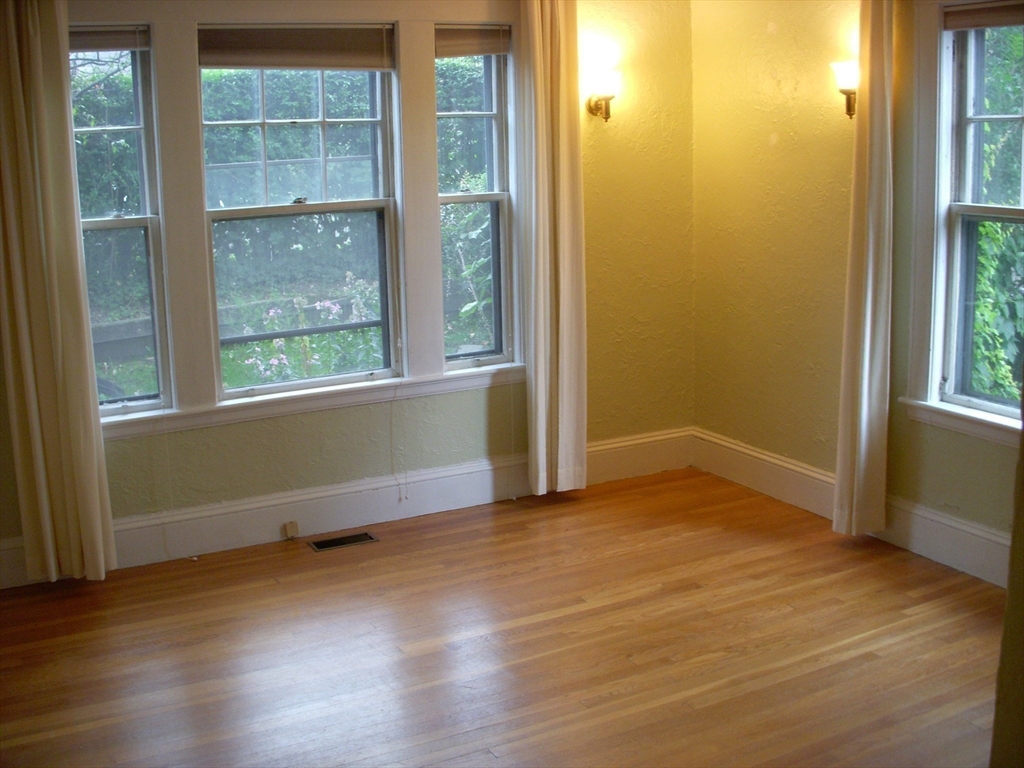 79 Winthrop Road