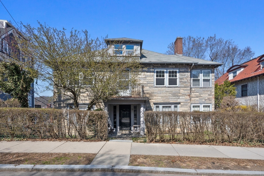 79 Winthrop Road