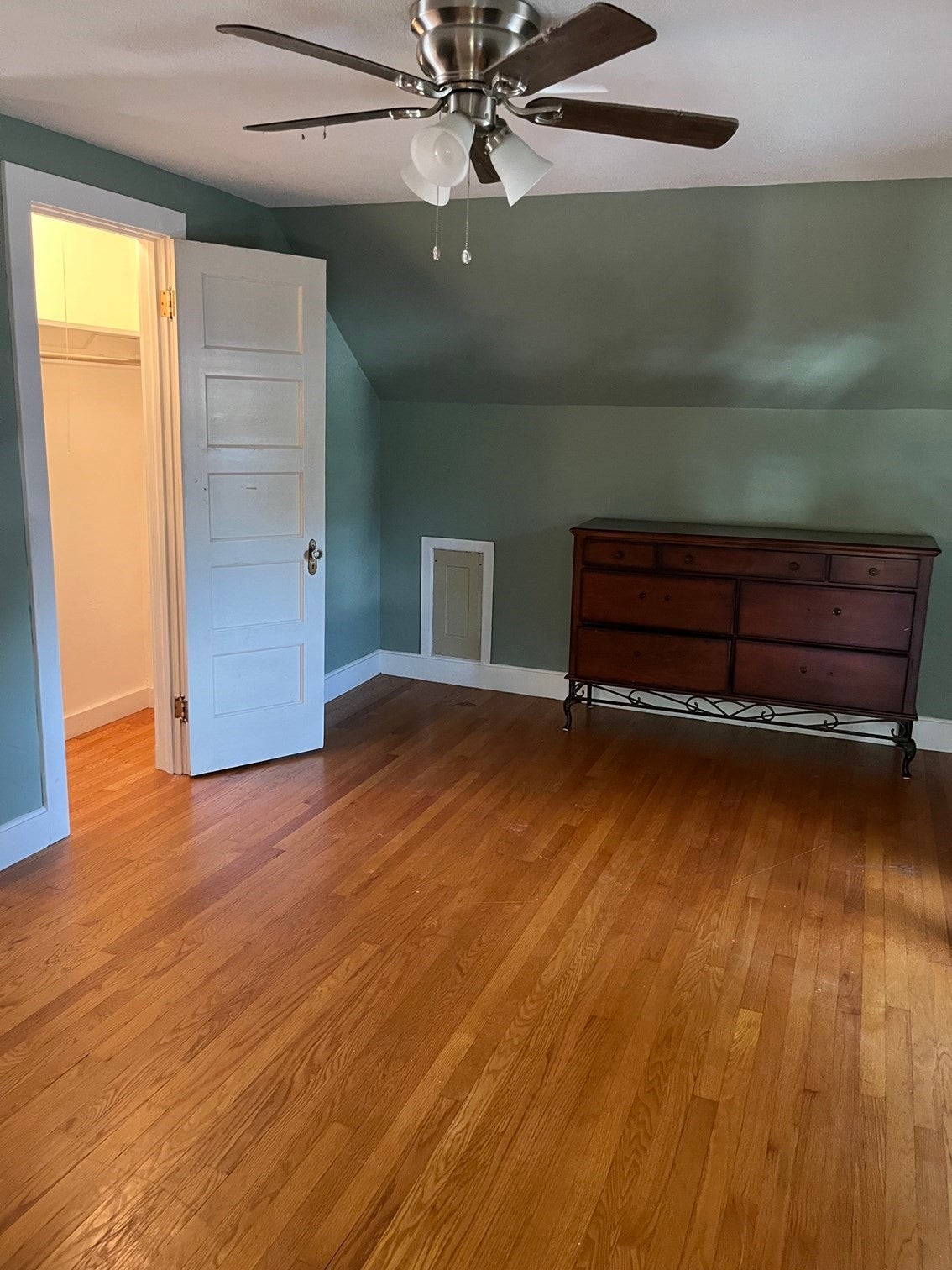41 Carew St, South Hadley, MA Photo #4