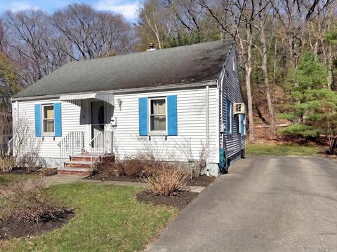 Photo of 6 Atwood St, Wakefield, MA 01880 (MLS # 73516035)