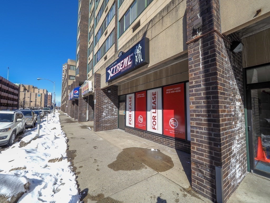 Photo 1 of 5 — 115 Dwight St, Springfield, MA 01103