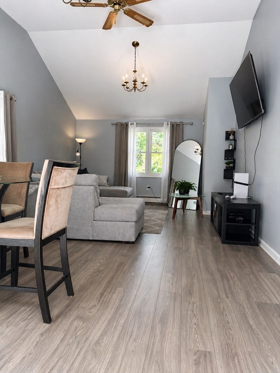 12 Pinecrest Road 12