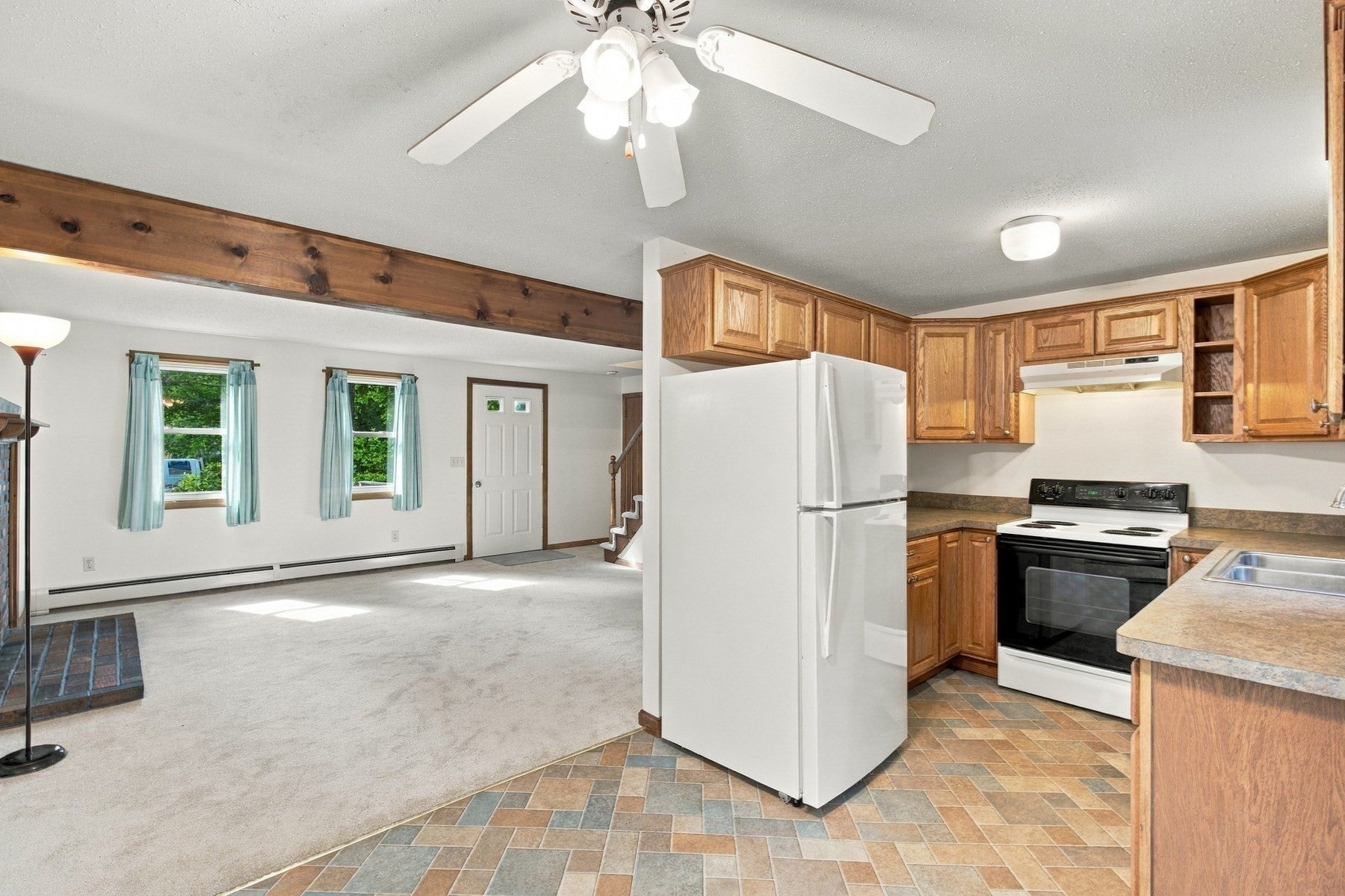 35 Pinecrest Beach Dr, Falmouth, MA, 35 Pinecrest Beach Dr, Falmouth, MA Photo #17