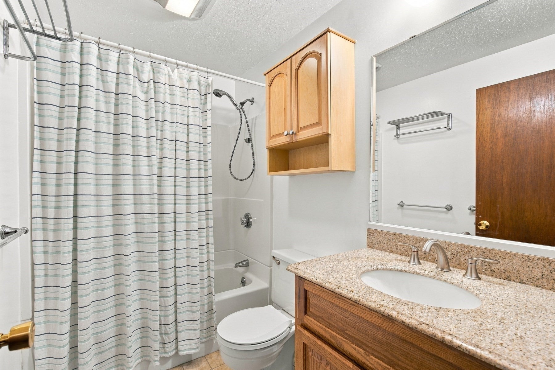 35 Pinecrest Beach Dr, Falmouth, MA, 35 Pinecrest Beach Dr, Falmouth, MA Photo #19