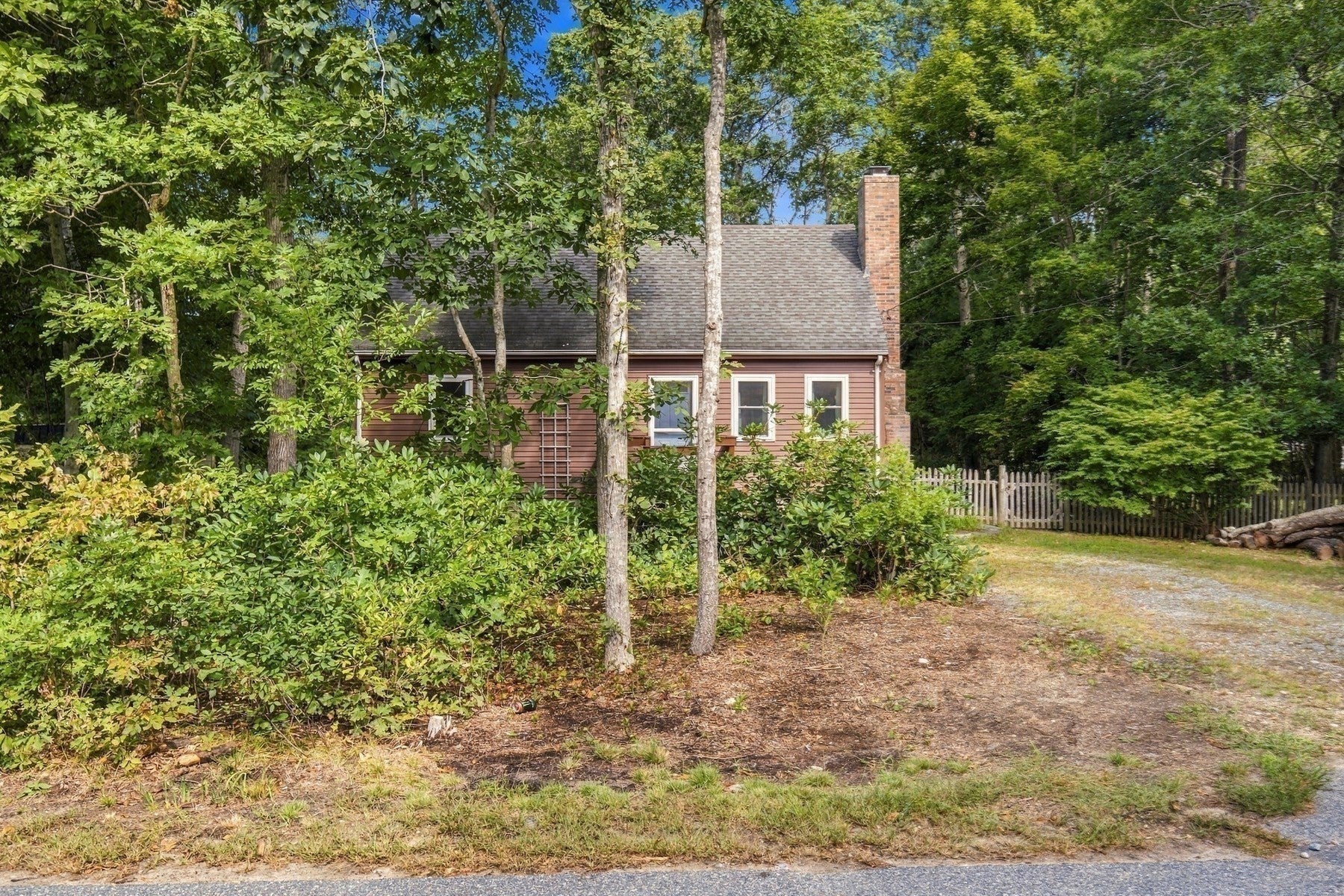 35 Pinecrest Beach Dr, Falmouth, MA, 35 Pinecrest Beach Dr, Falmouth, MA Photo #4