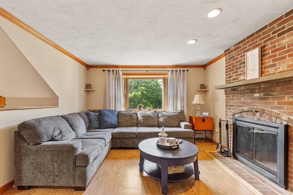 11 Hemlock Ave