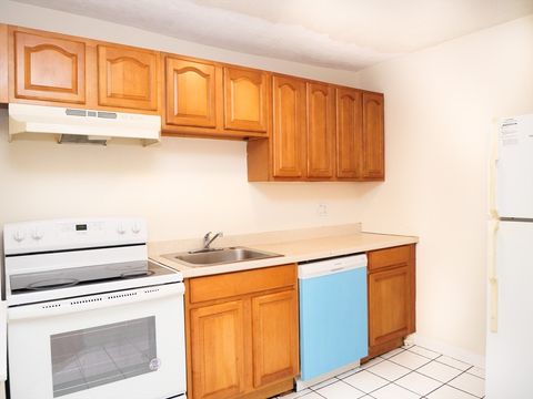 Photo of 1027 Commonwealth Ave #21, Boston, MA 02215 (MLS # 73486664)