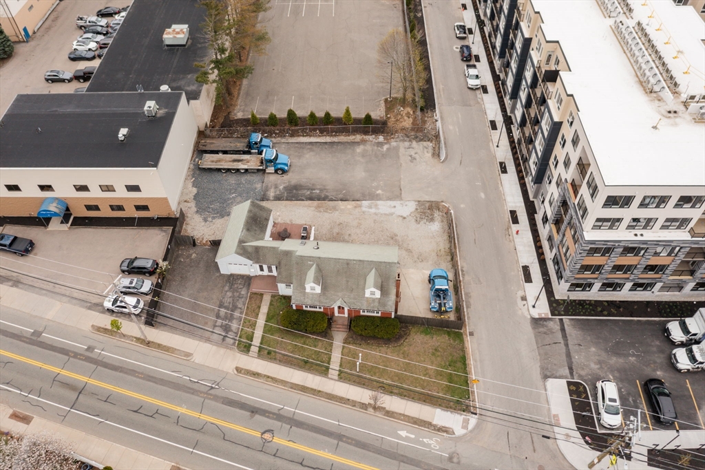 291 Centre St