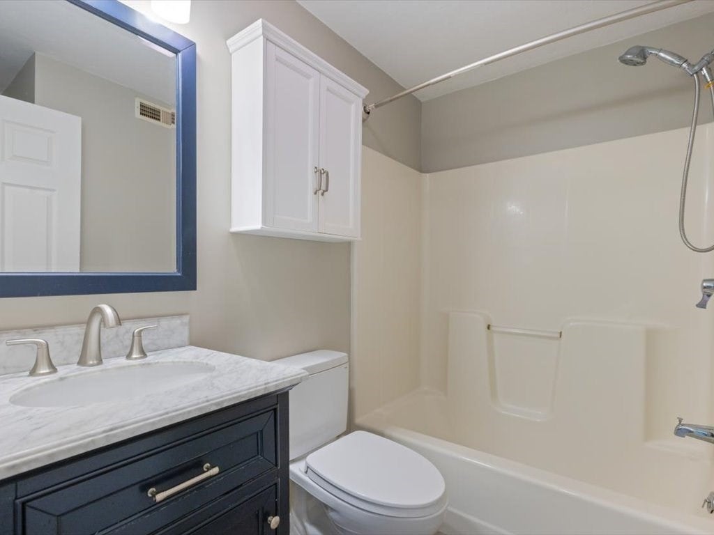 360 Littleton Rd #F2, Chelmsford, MA Photo #24