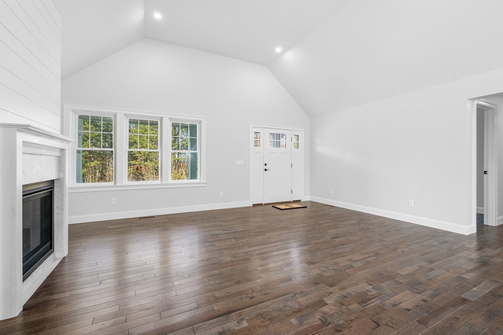 17 Silver Leaf Ln