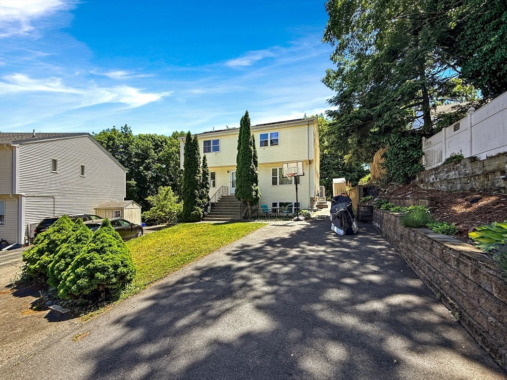 31 Wallace Cir 31
