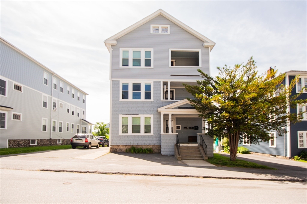 26 Sterling St