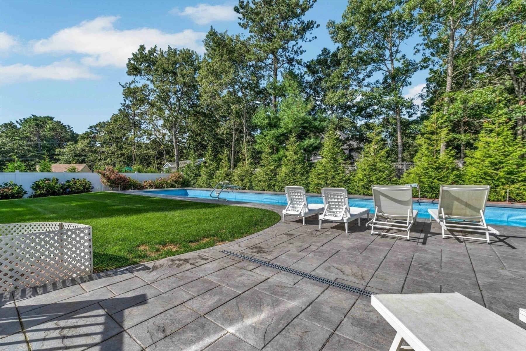 48 Eagle Dr 48