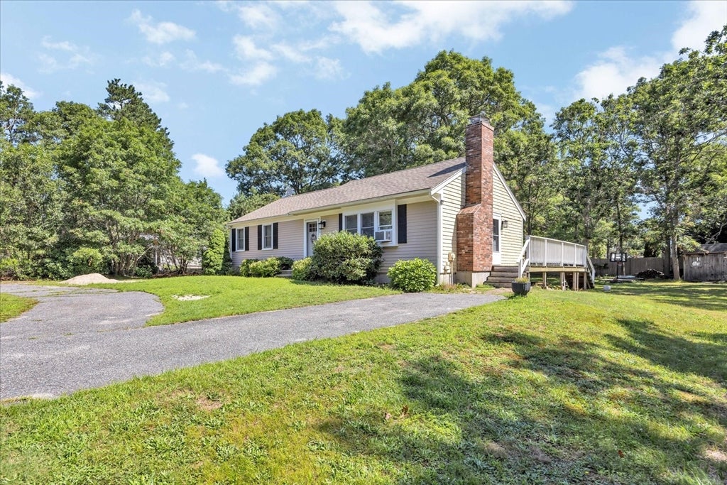 Photo of 30 Patience Ln, Barnstable, MA