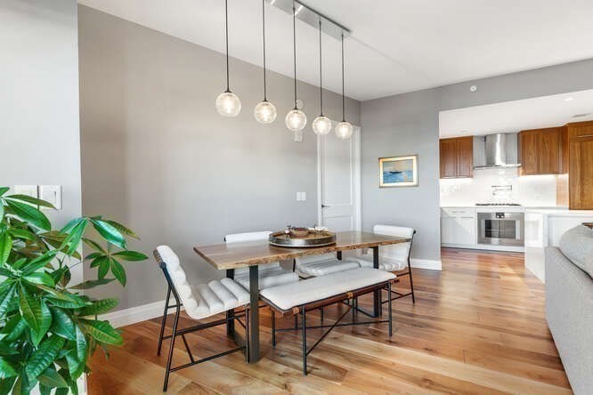 300 Pier 4 Blvd 5J