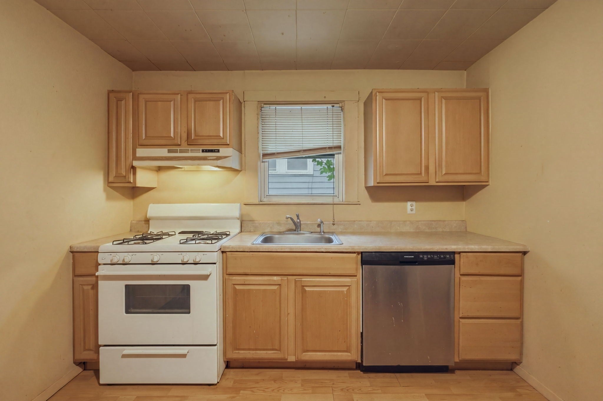 431 Broadway, Lynn, MA, 431 Broadway, Lynn, MA Photo #11
