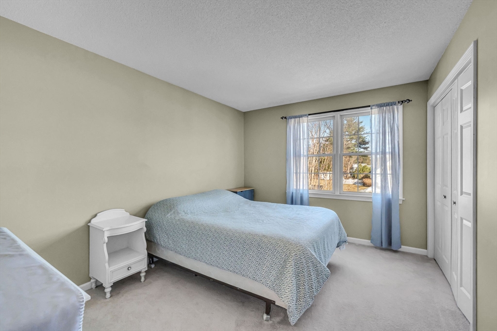 Westfield, Massachusetts 01085, United States, 4 Bedrooms Bedrooms, ,3 BathroomsBathrooms,Residential,Active,113476