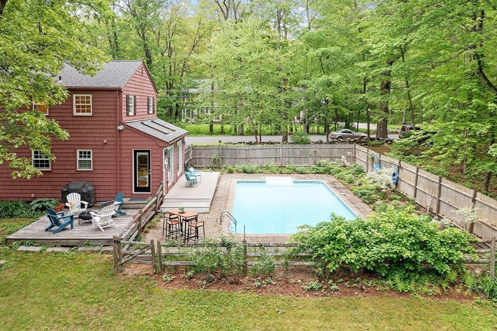 170 Picnic St