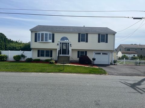 49 Woodman St Fall River MA 02724