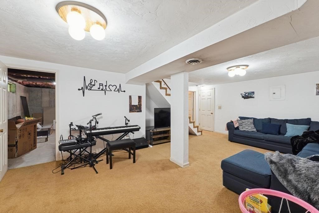 292 Island St #292, Stoughton, MA Photo #19
