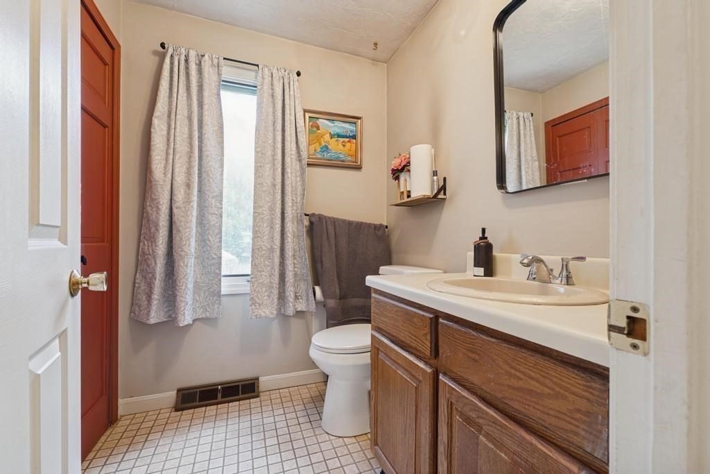 292 Island St #292, Stoughton, MA Photo #17
