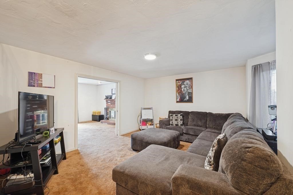 292 Island St #292, Stoughton, MA Photo #4