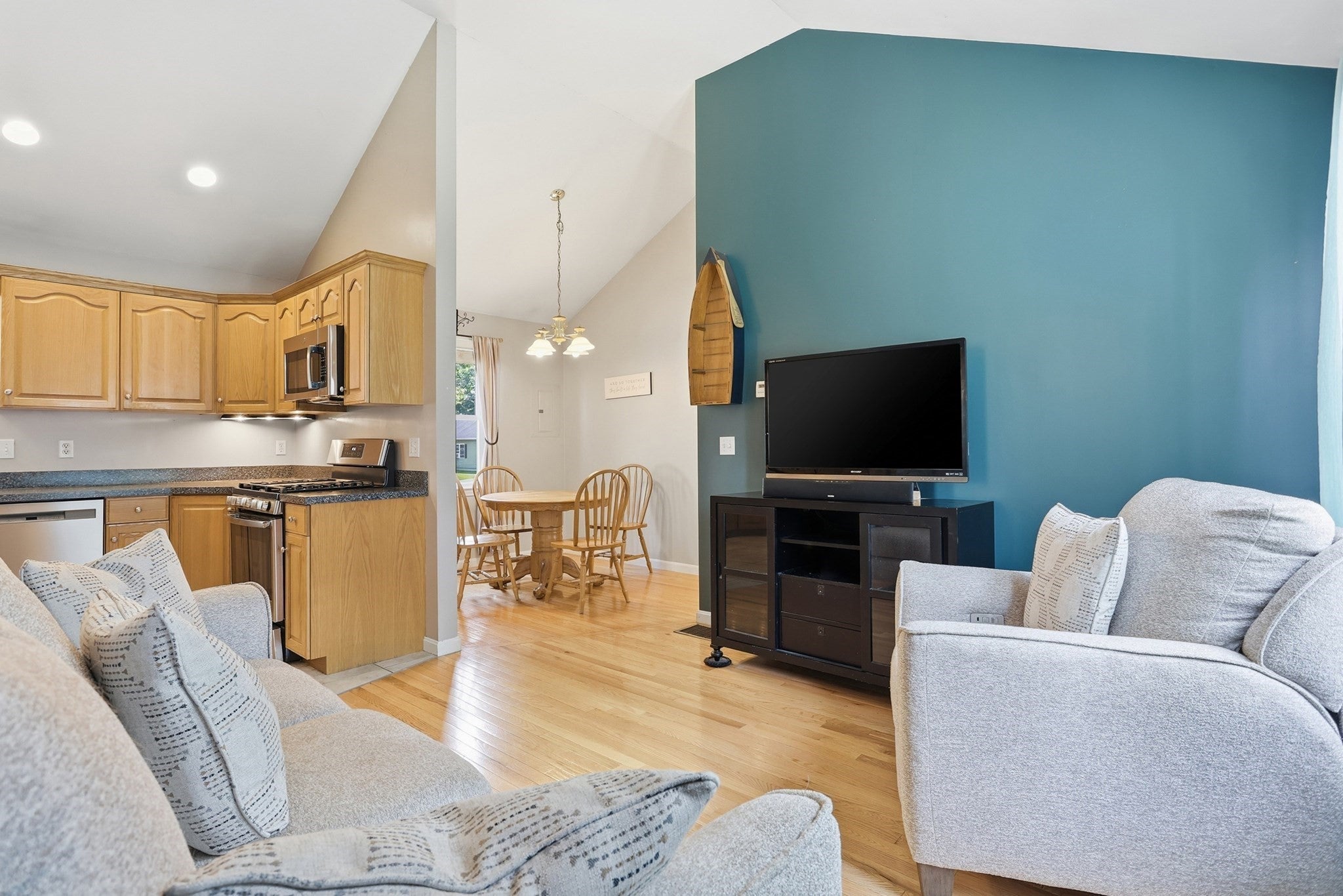 6 Oak Road, Littleton, MA, 6 Oak Road, Littleton, MA Photo #10
