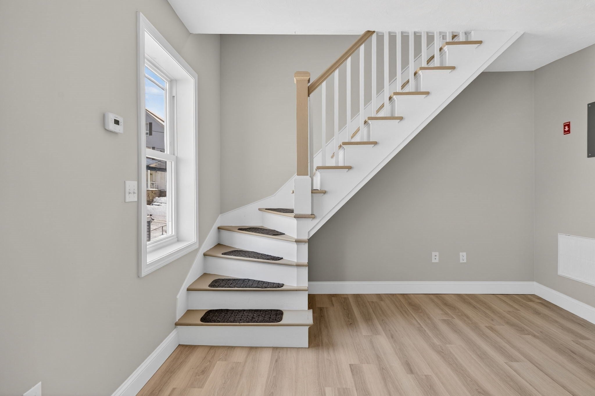 169 Grant St, Fall River, MA Photo #31