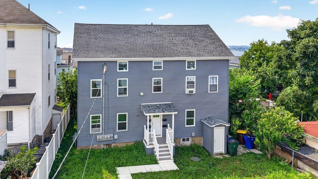 Photo of 169 Grant St, Fall River, MA