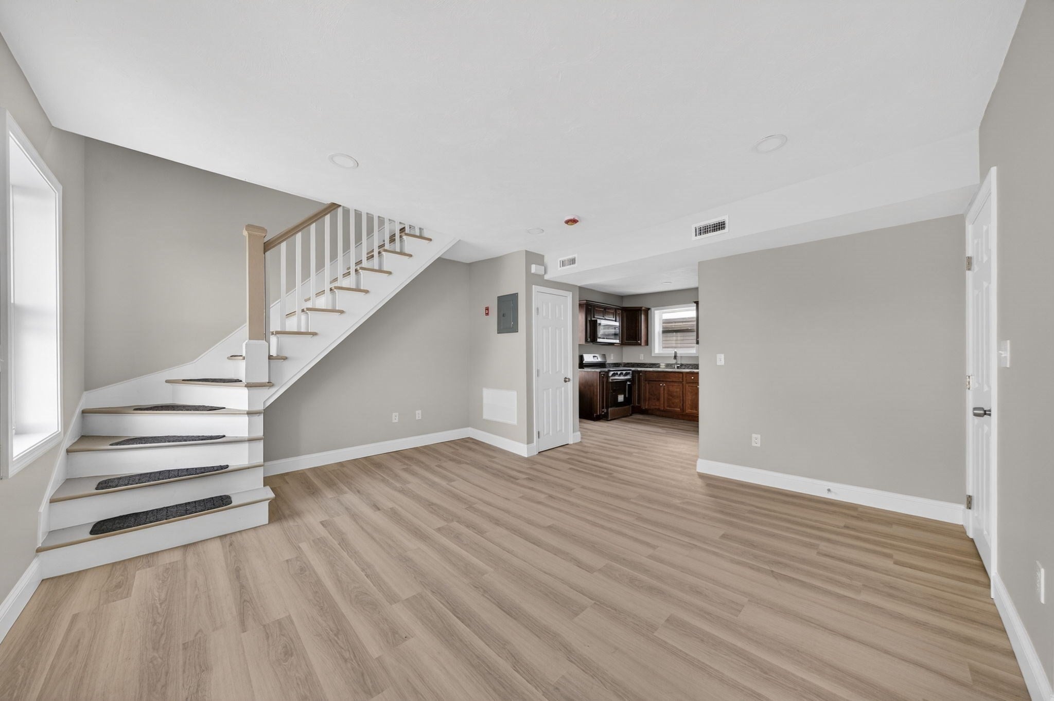 169 Grant St, Fall River, MA Photo #23
