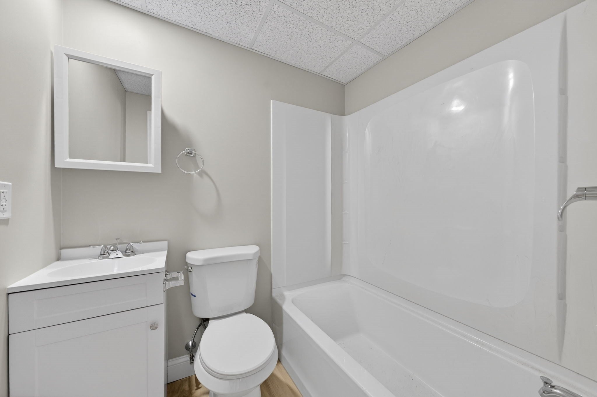 169 Grant St, Fall River, MA Photo #25