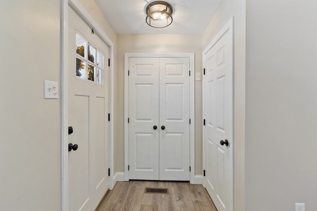 170 North Common Road 170