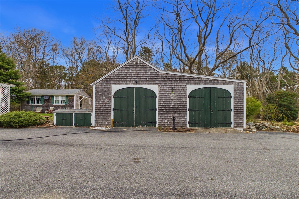 243 Old County Rd
