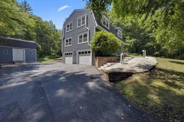77 Larned Rd