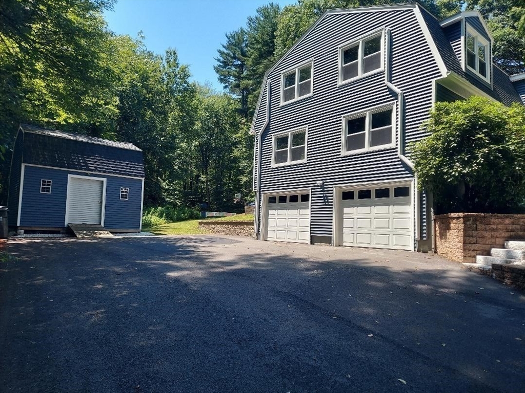 77 Larned Rd