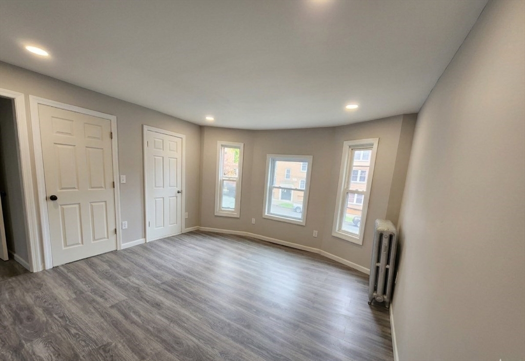 179 Sargeant St, Holyoke, MA, 179 Sargeant St, Holyoke, MA Photo #15