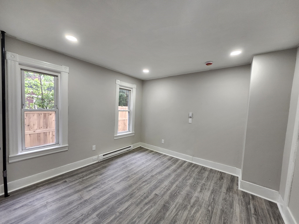 179 Sargeant St, Holyoke, MA, 179 Sargeant St, Holyoke, MA Photo #8