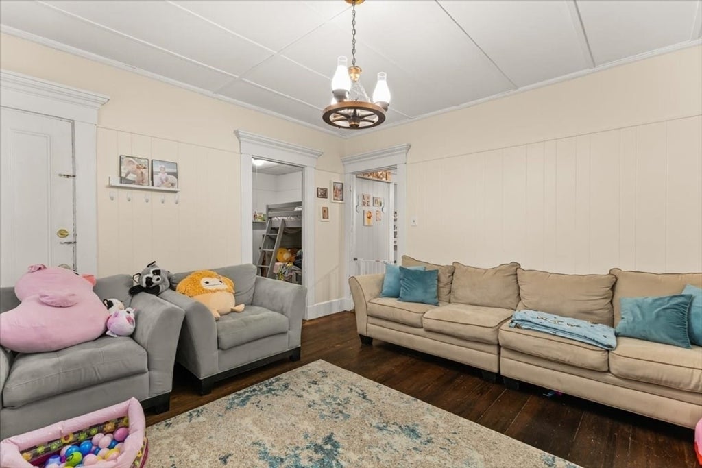 213 Austin St, New Bedford, MA Photo #7