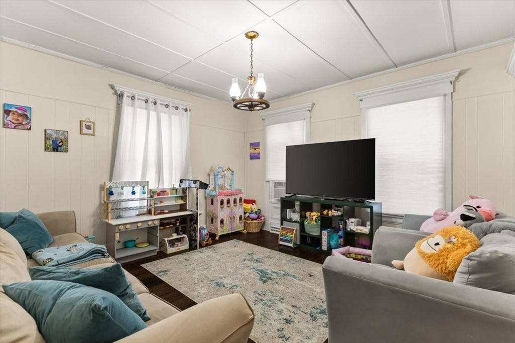 213 Austin St, New Bedford, MA Photo #6
