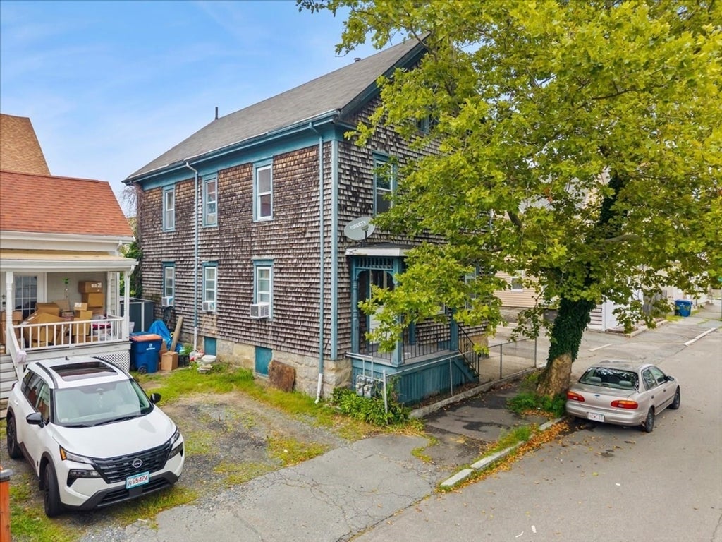 213 Austin St, New Bedford, MA Photo #20