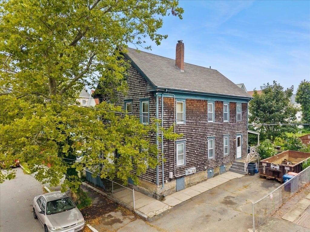 213 Austin St, New Bedford, MA Photo #19