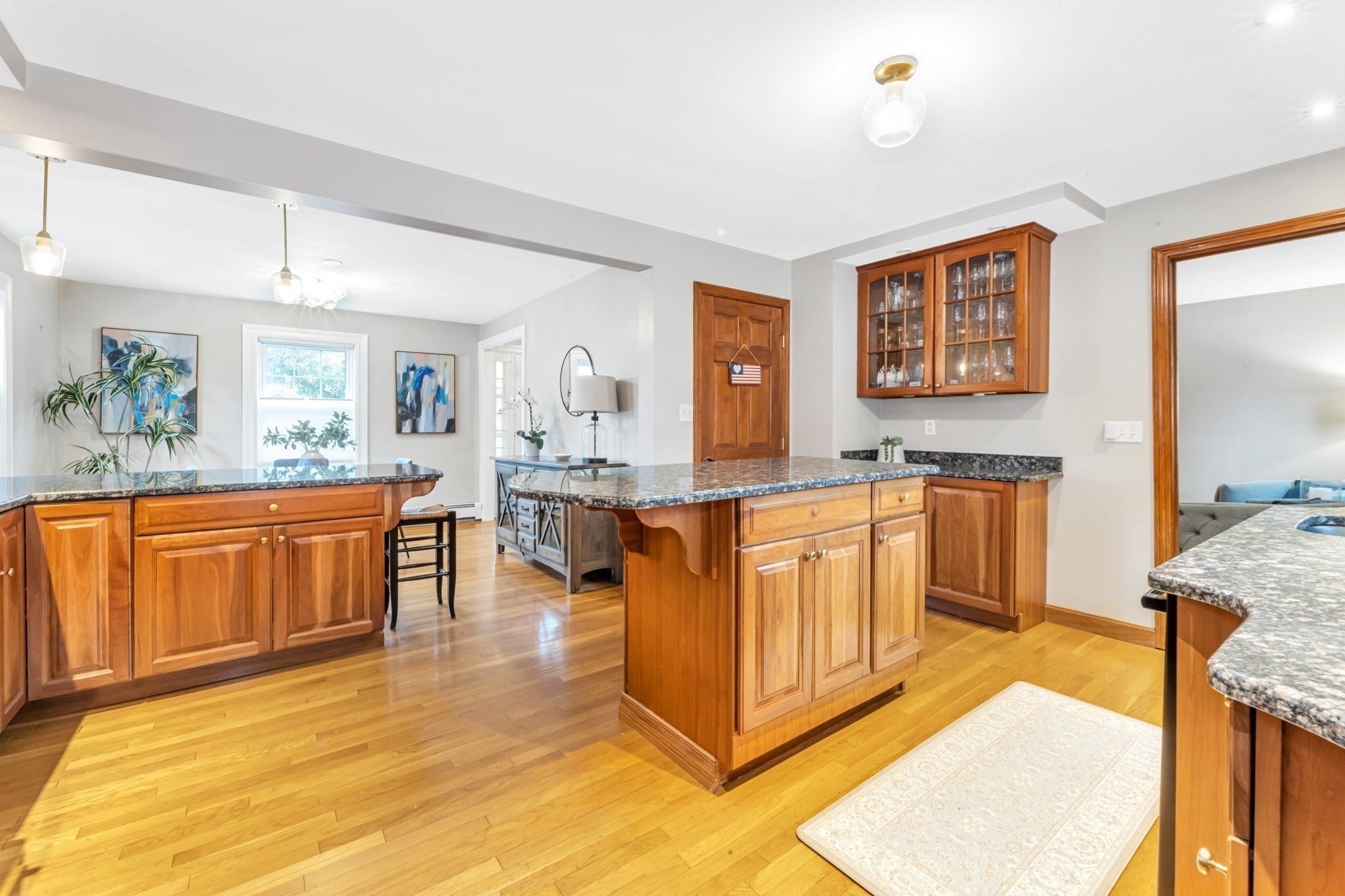 228 Manthorne Rd