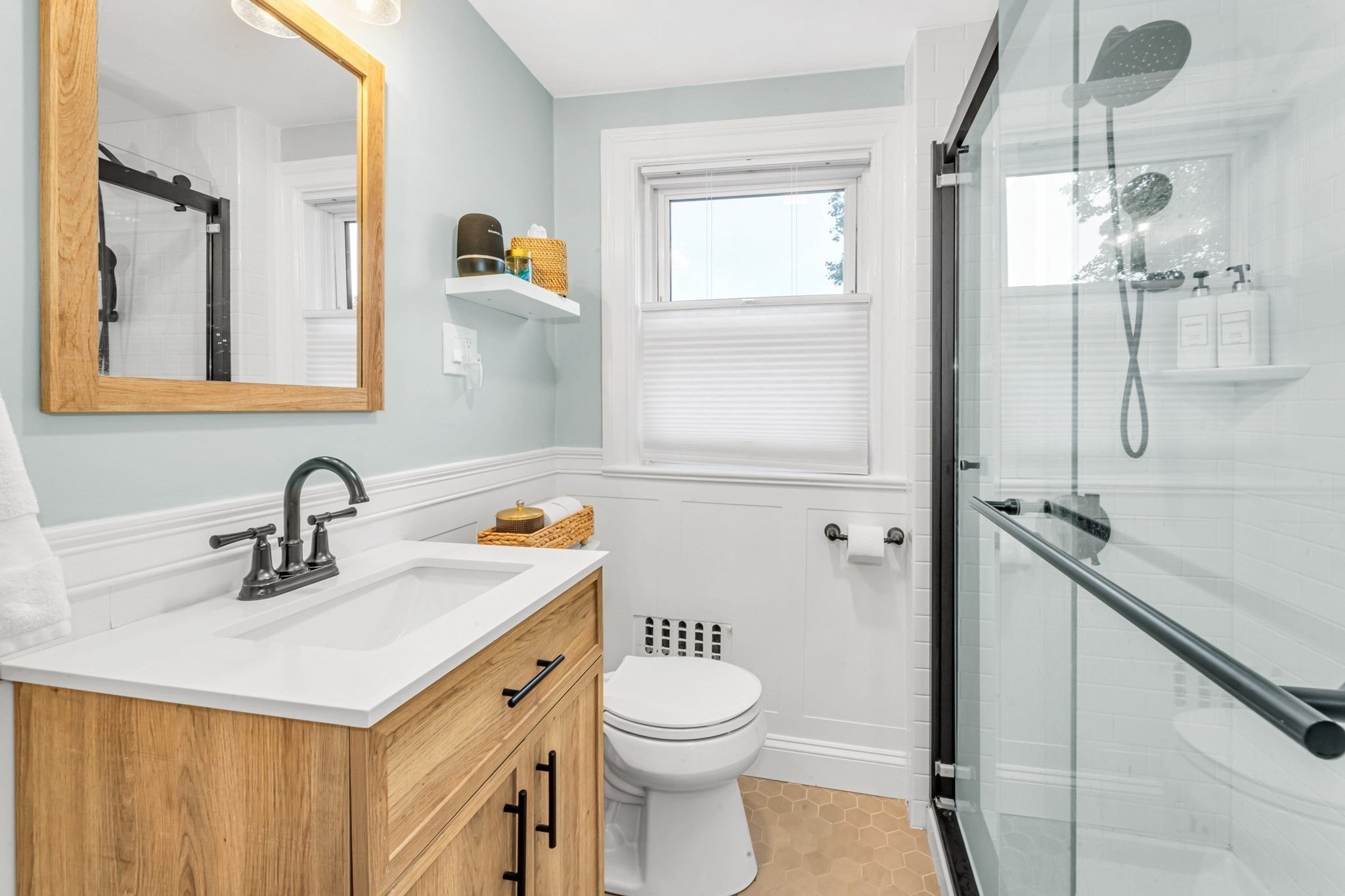 228 Manthorne Rd, Boston, MA Photo #16