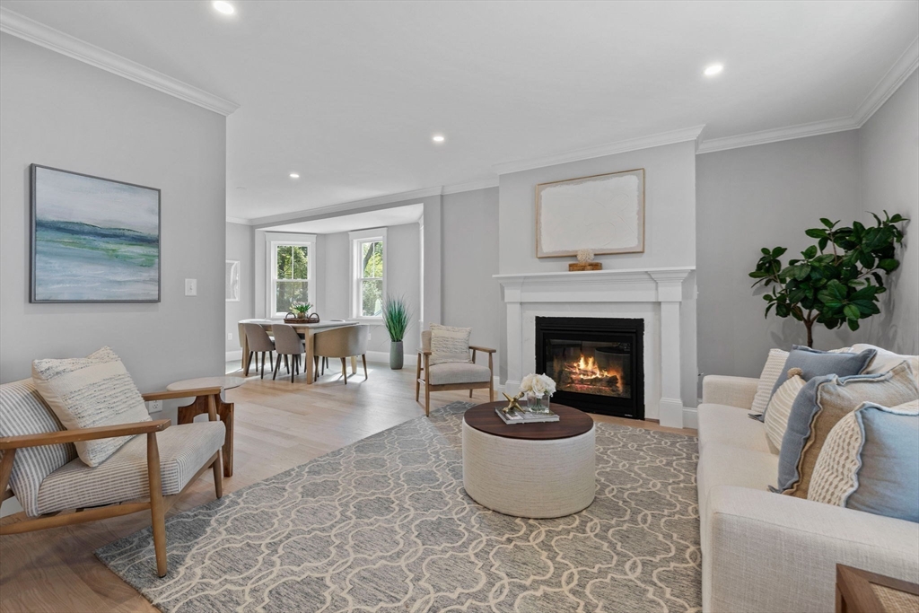 73 Knoll Street 73